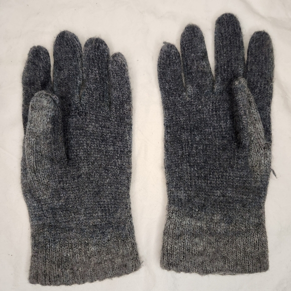 Vintage Winter Ski Gloves - Picture 4 of 10